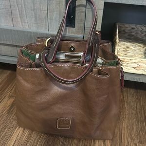 Dooney and Bourke hand bag